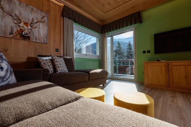 My Peaceful Retreat Apartment บอร์มิโอ ภายนอก รูปภาพ